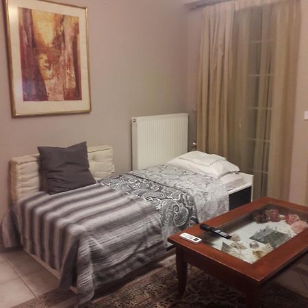 4Epoxes Apartment Tinos ภายนอก รูปภาพ